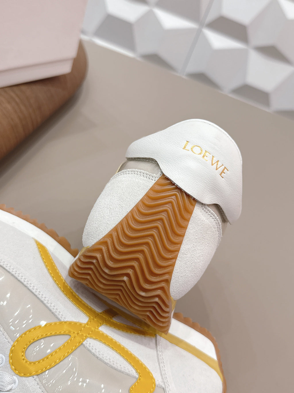 L2-Sneakers