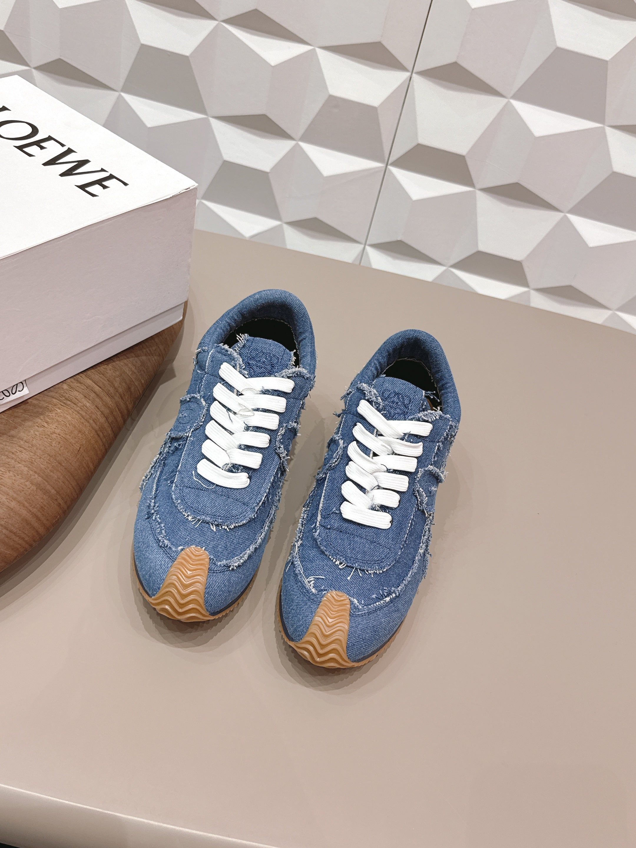 L2-Sneakers