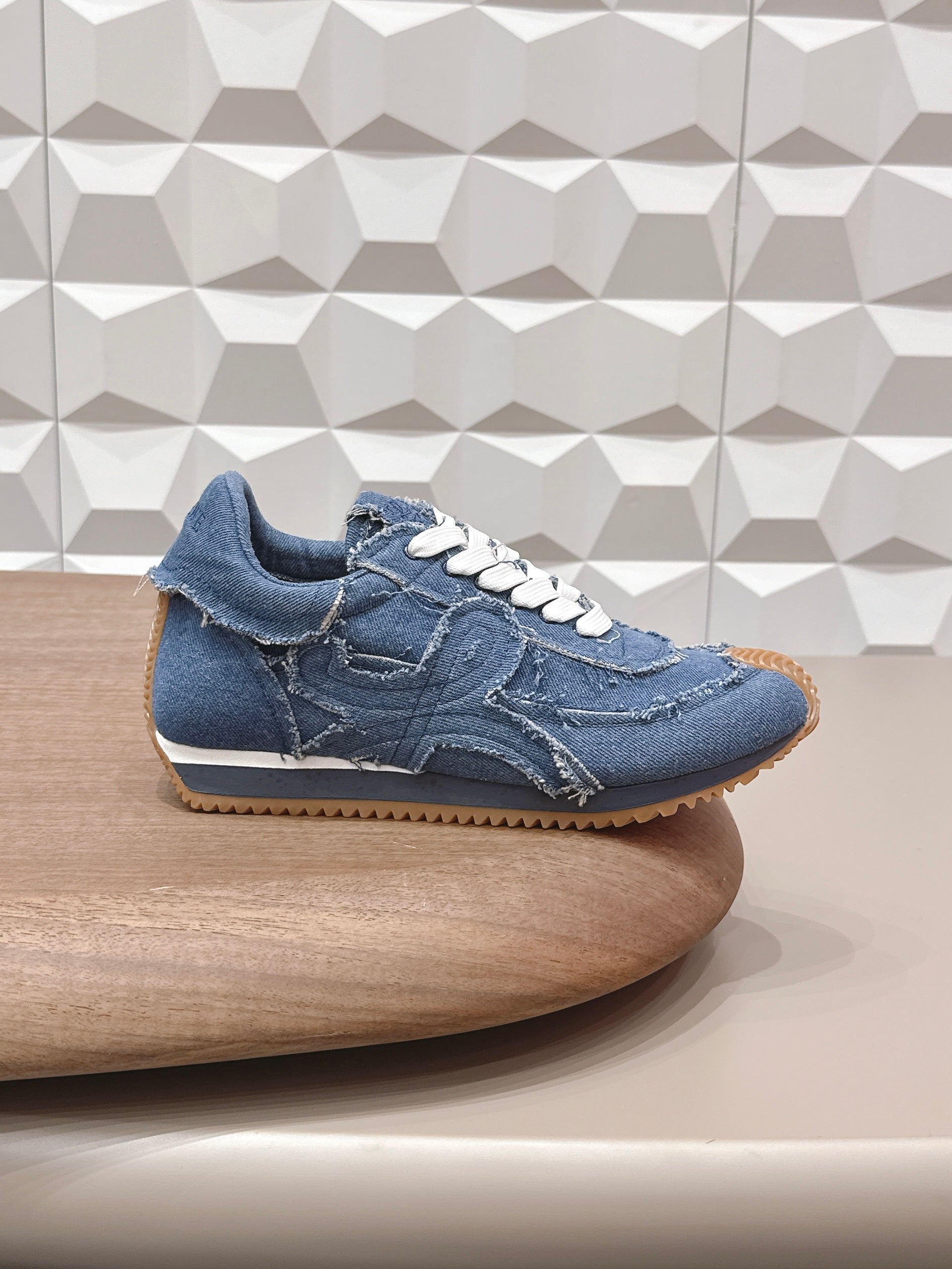 L2-Sneakers