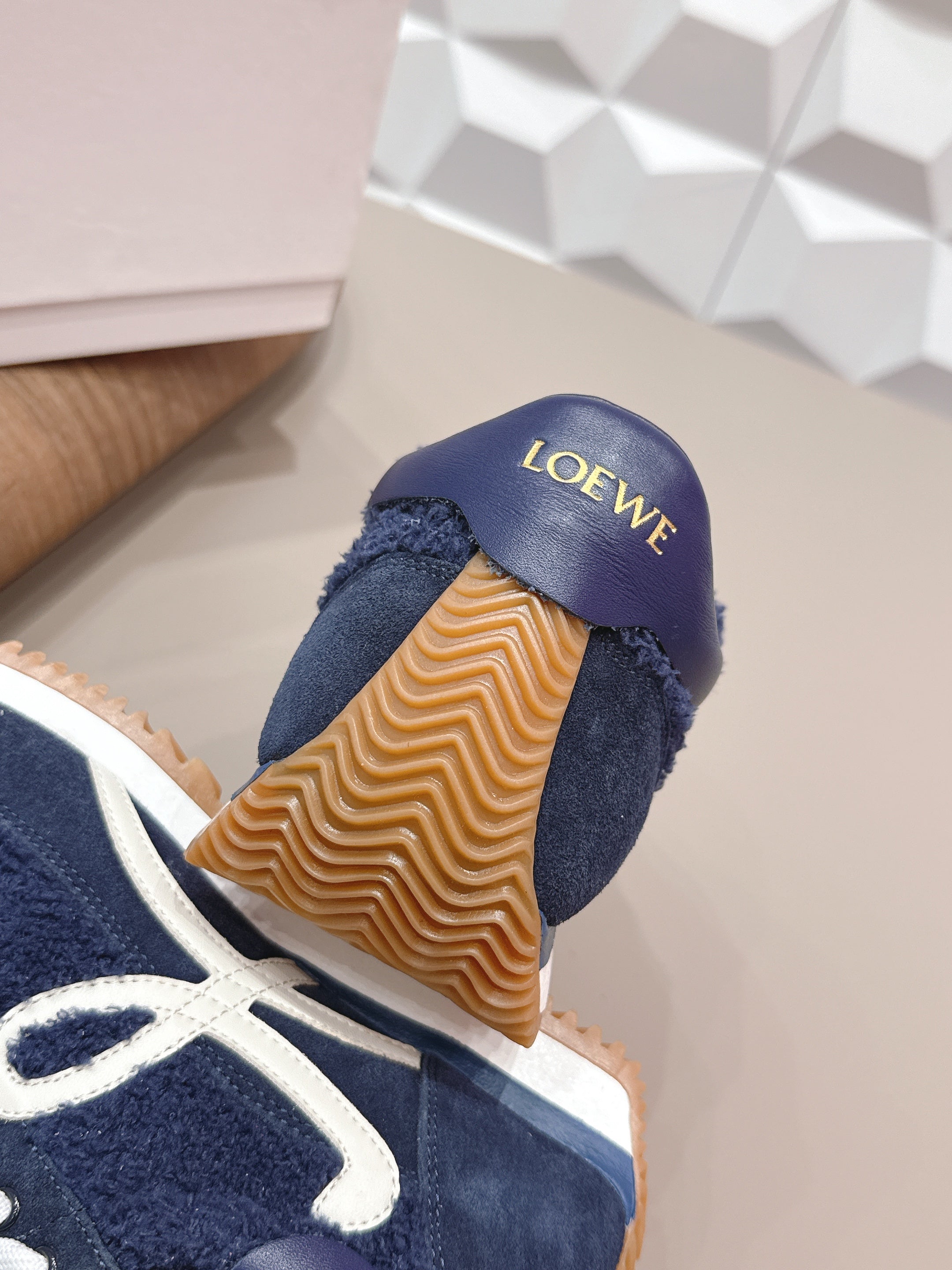 L2-Sneakers