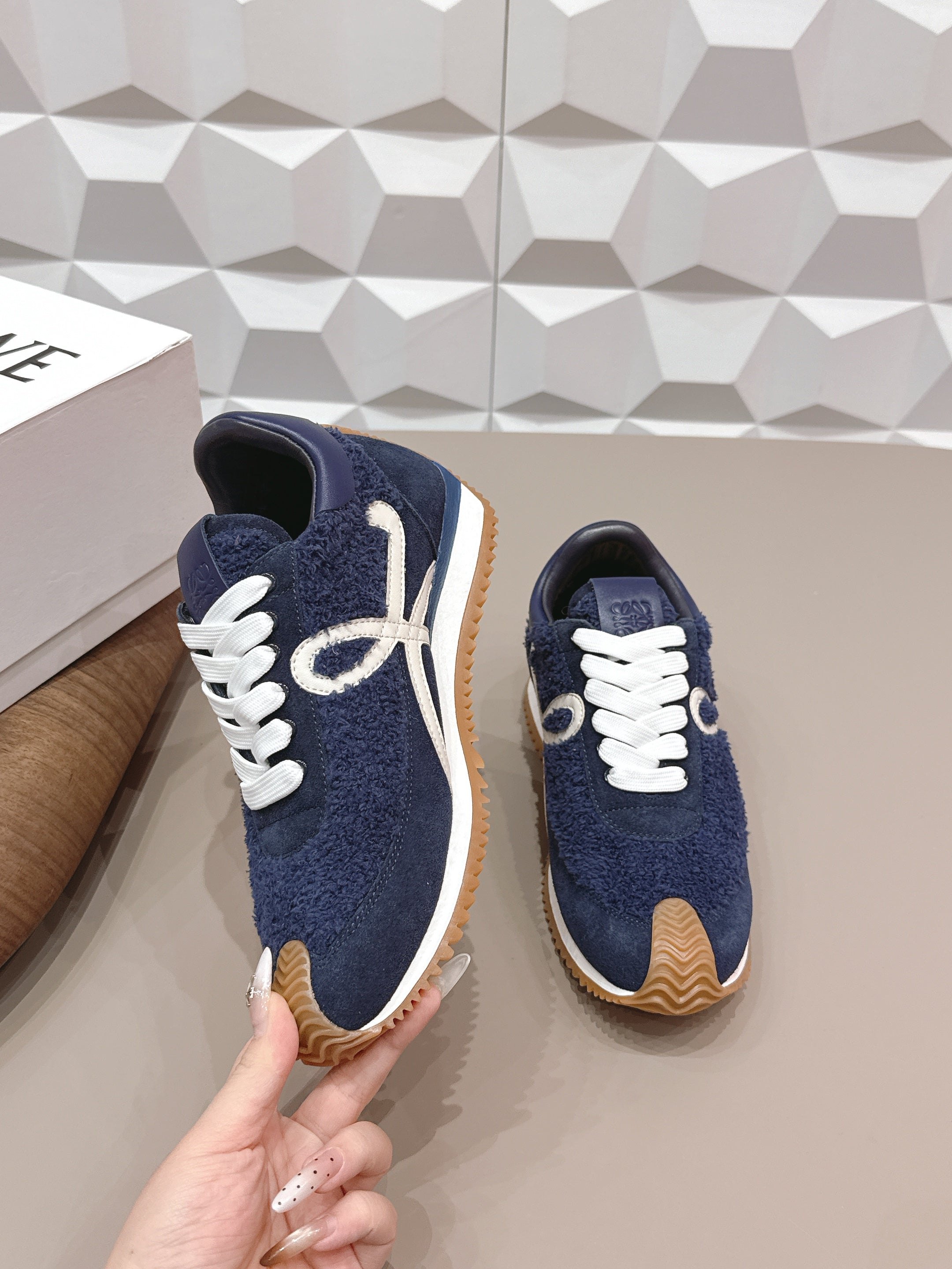 L2-Sneakers
