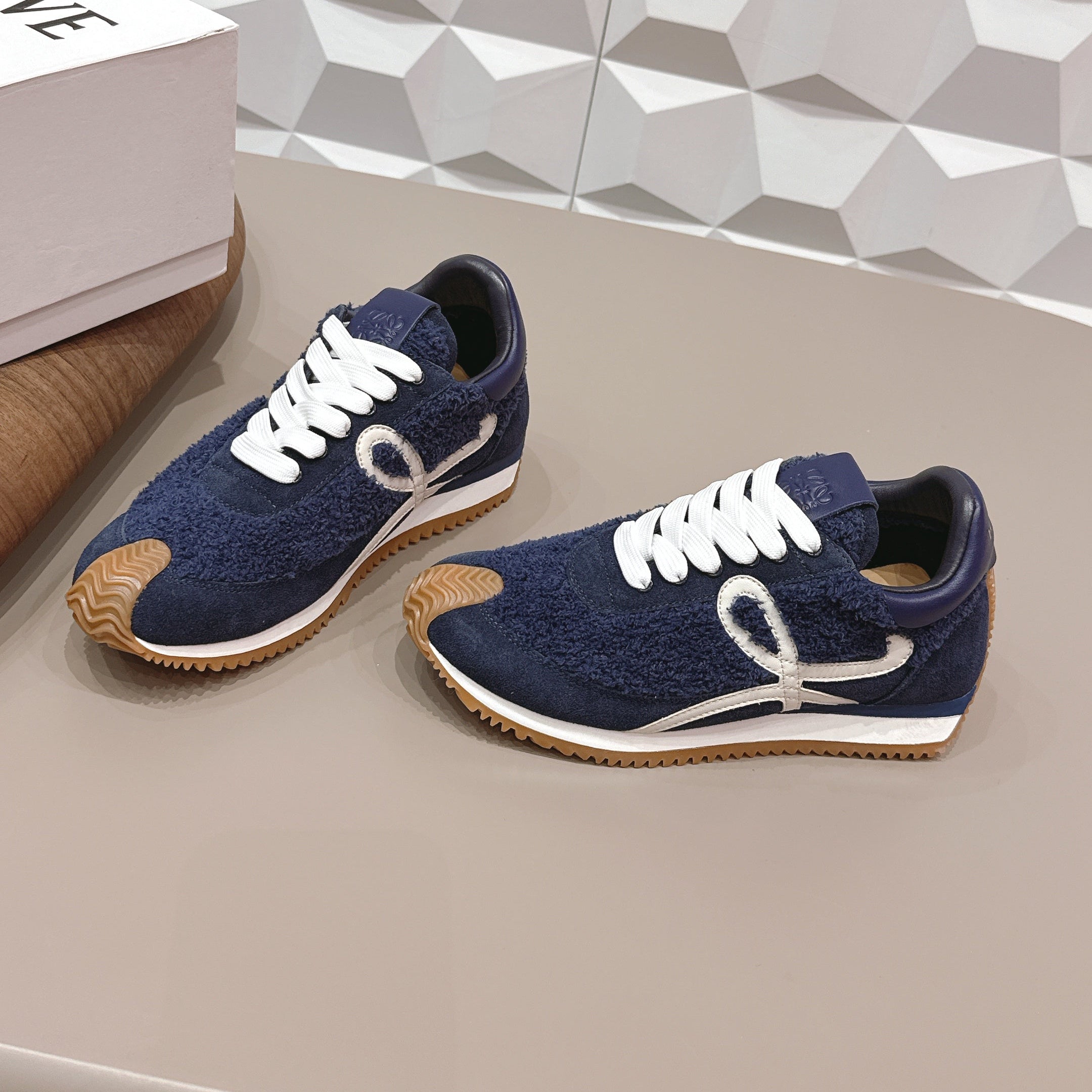 L2-Sneakers