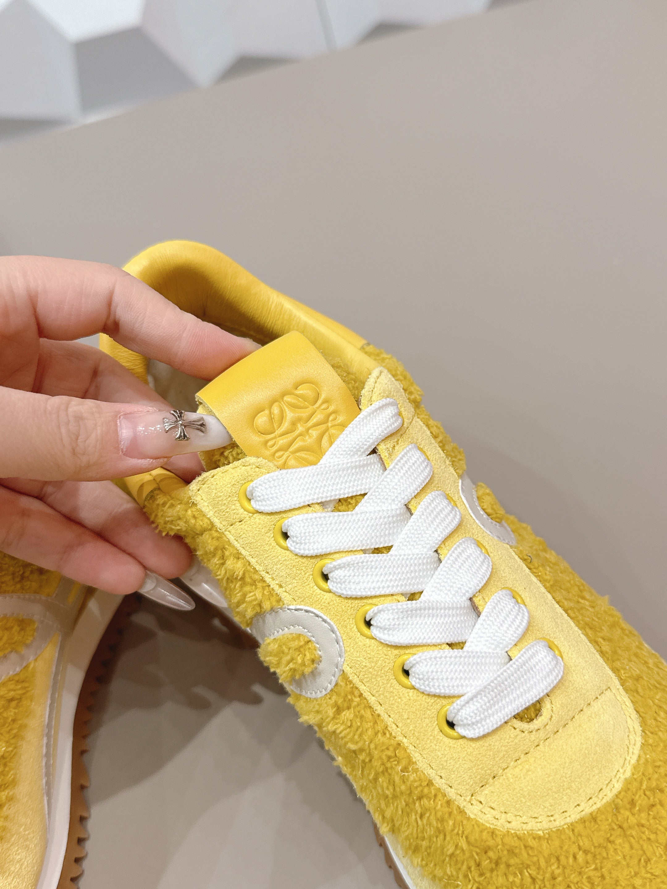 L2-Sneakers