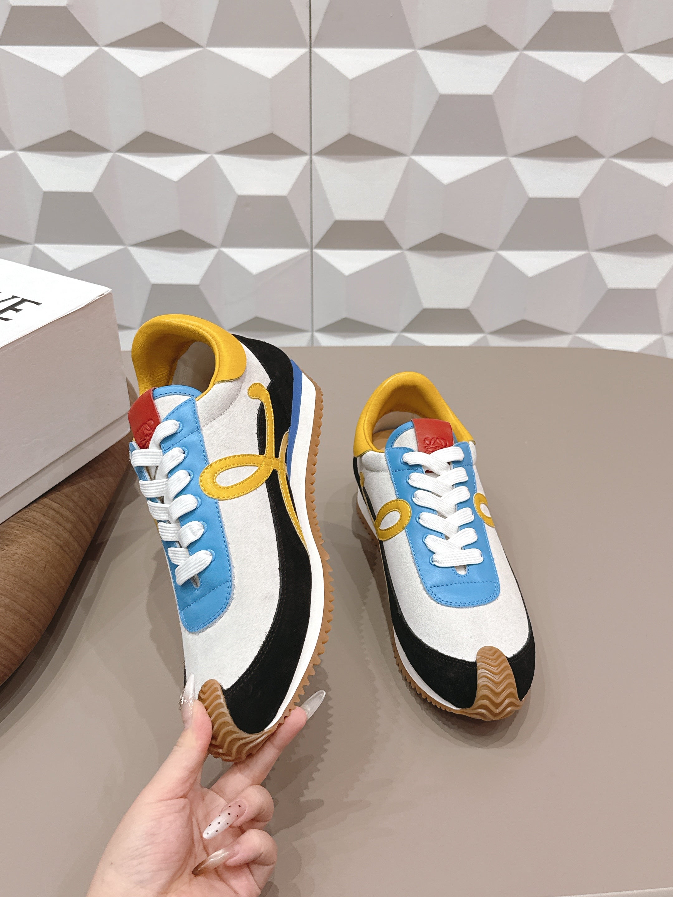 L2-Sneakers