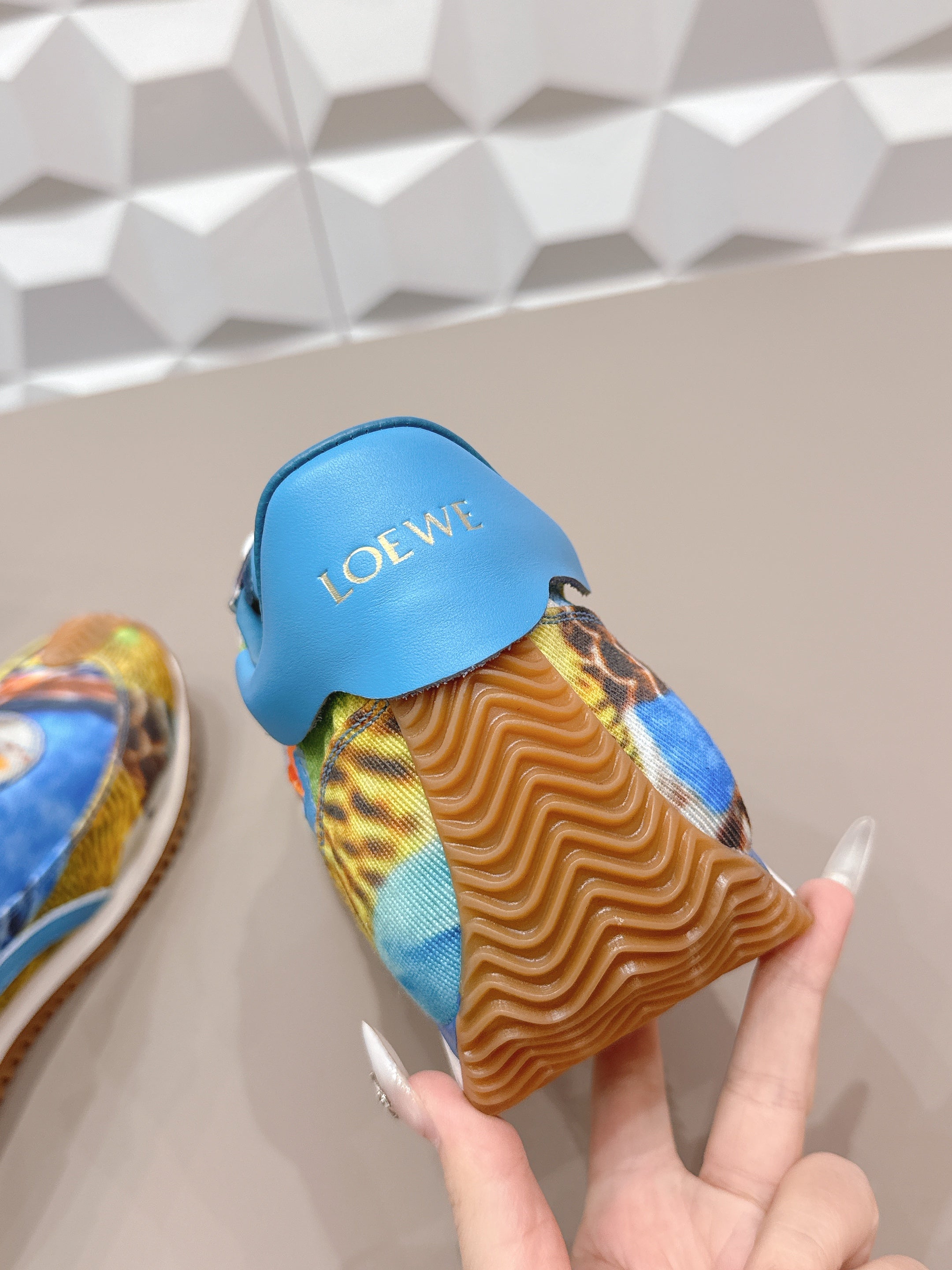 L2-Sneakers