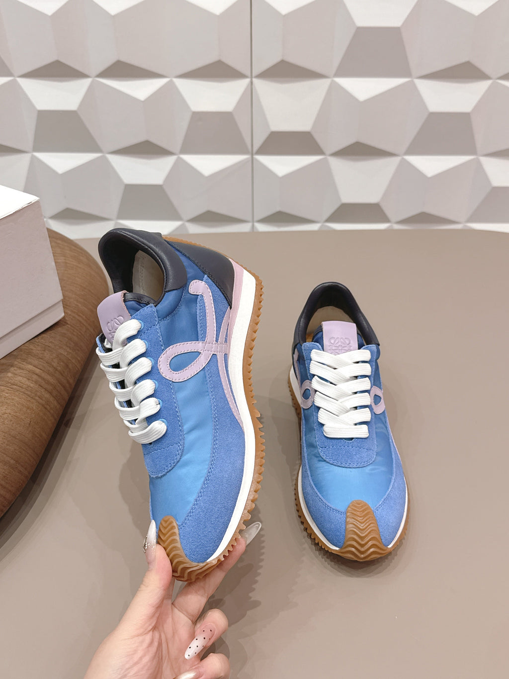 L2-Sneakers