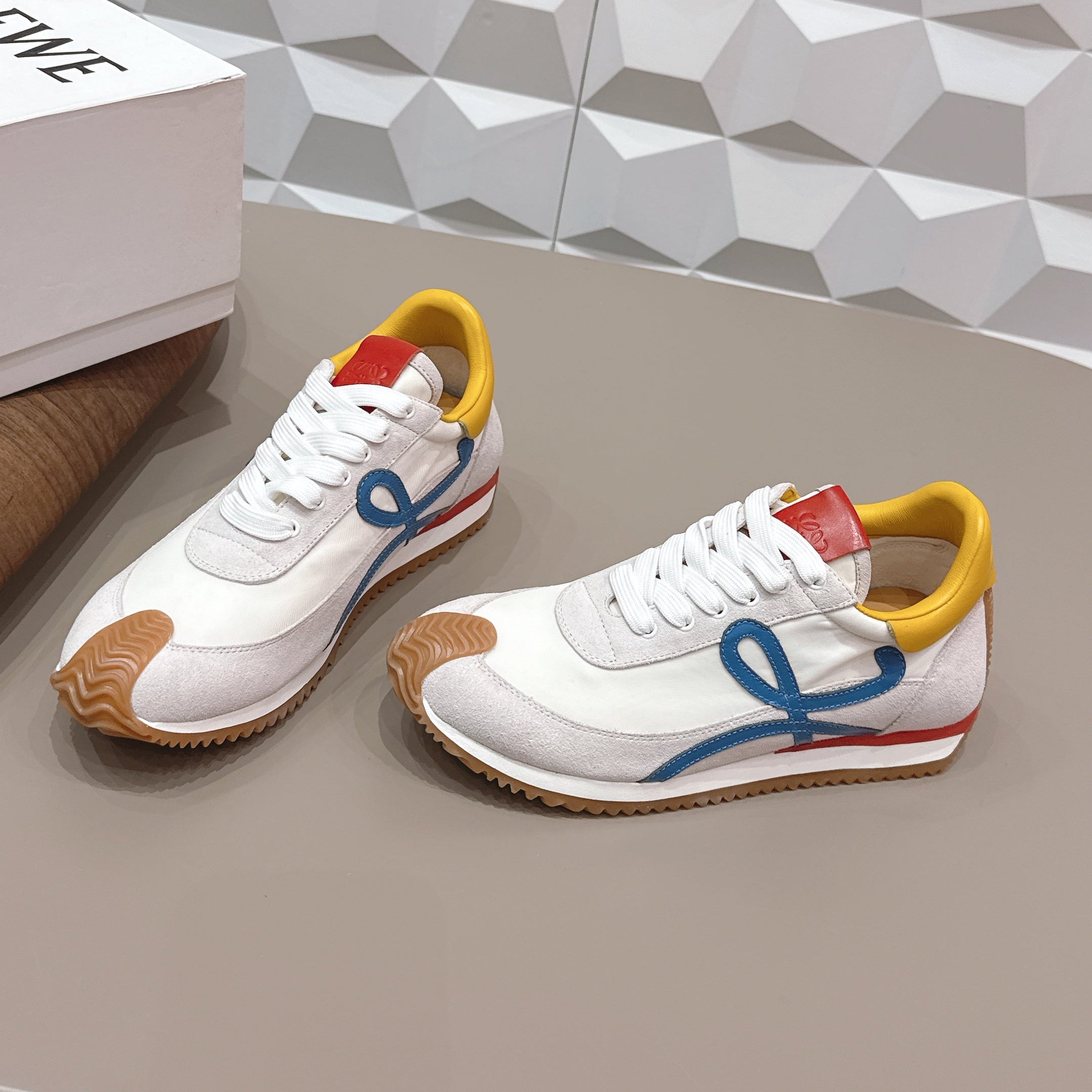 L2-Sneakers