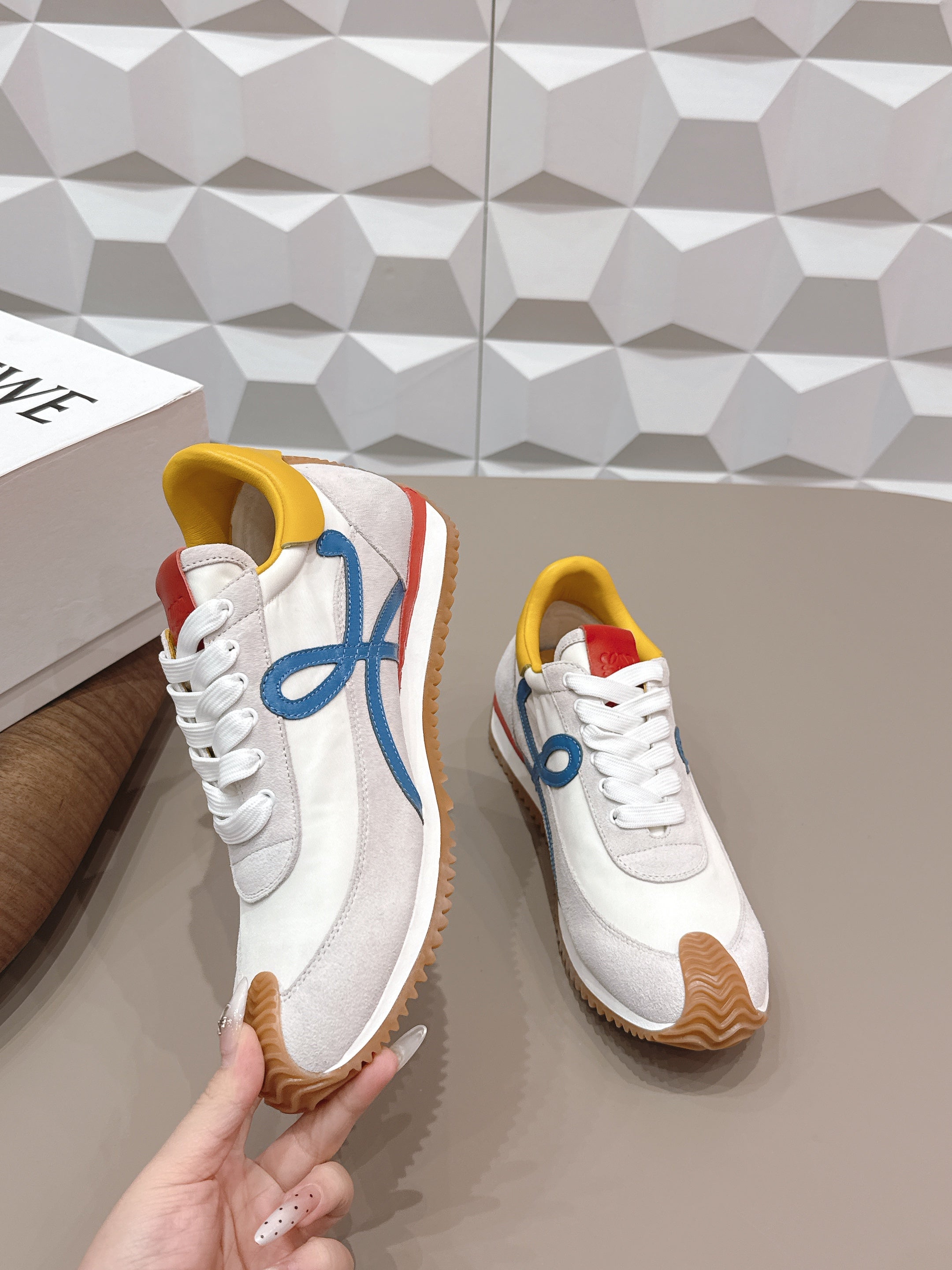 L2-Sneakers