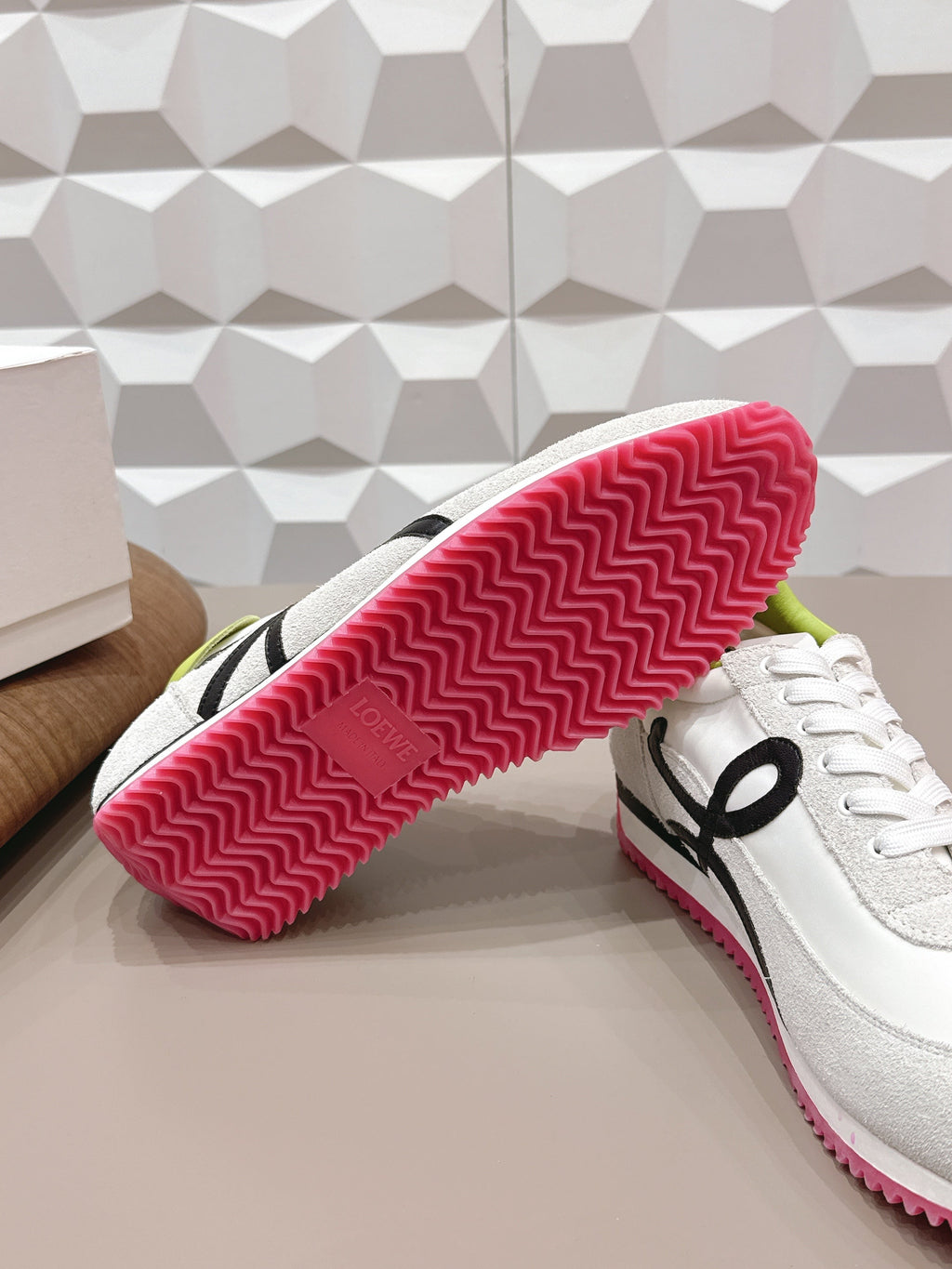 L2-Sneakers