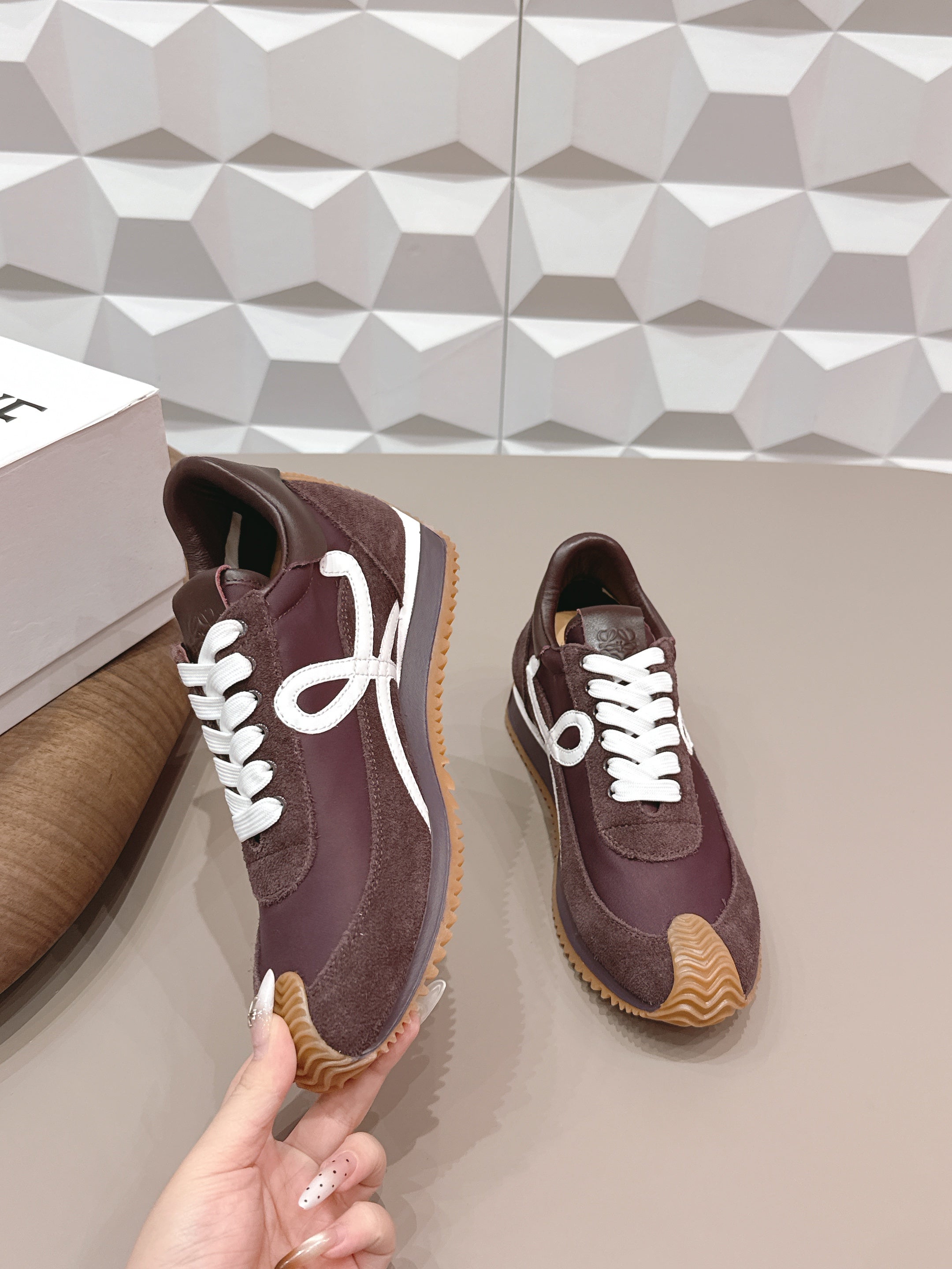 L2-Sneakers
