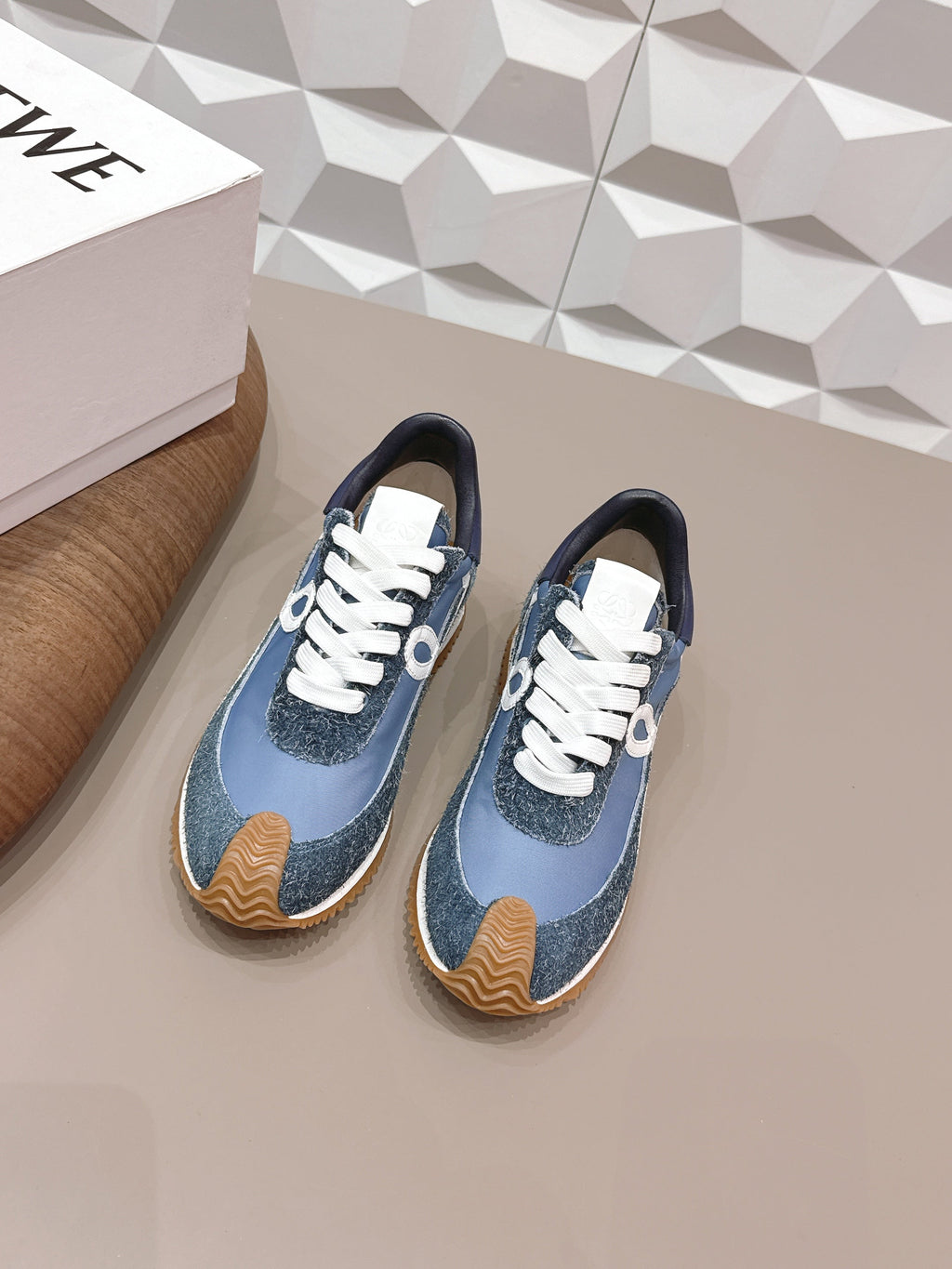 L2-Sneakers