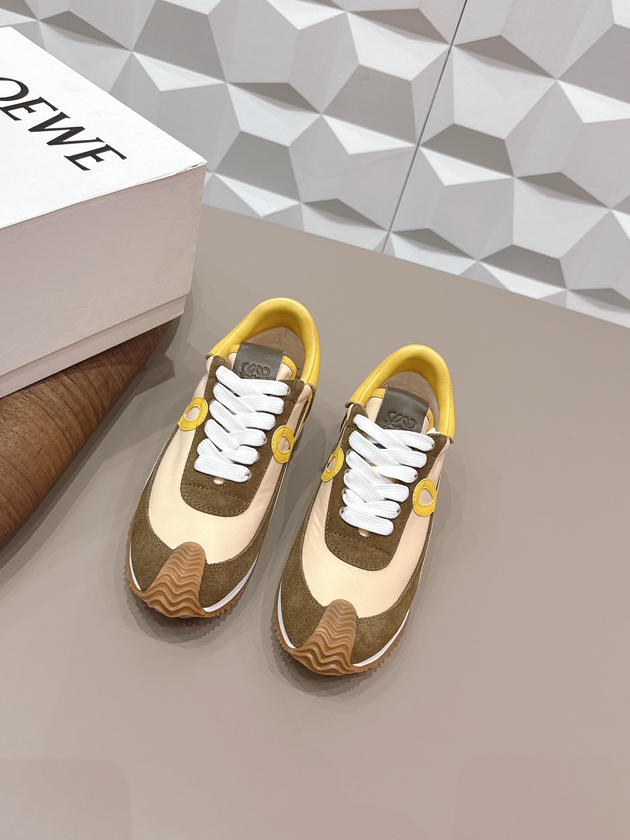 L2-Sneakers