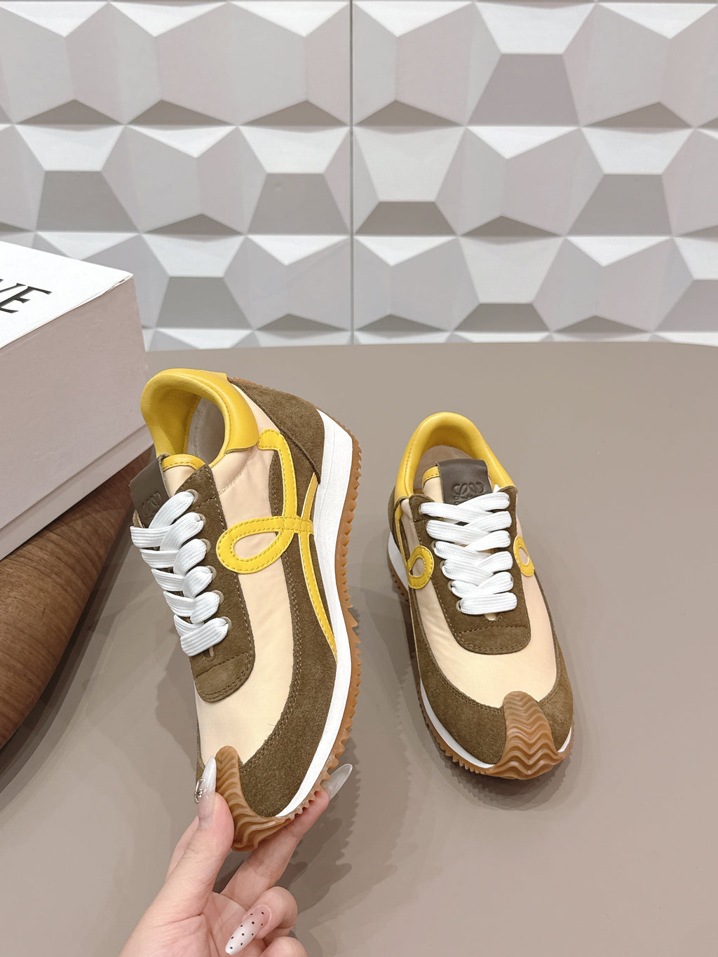 L2-Sneakers