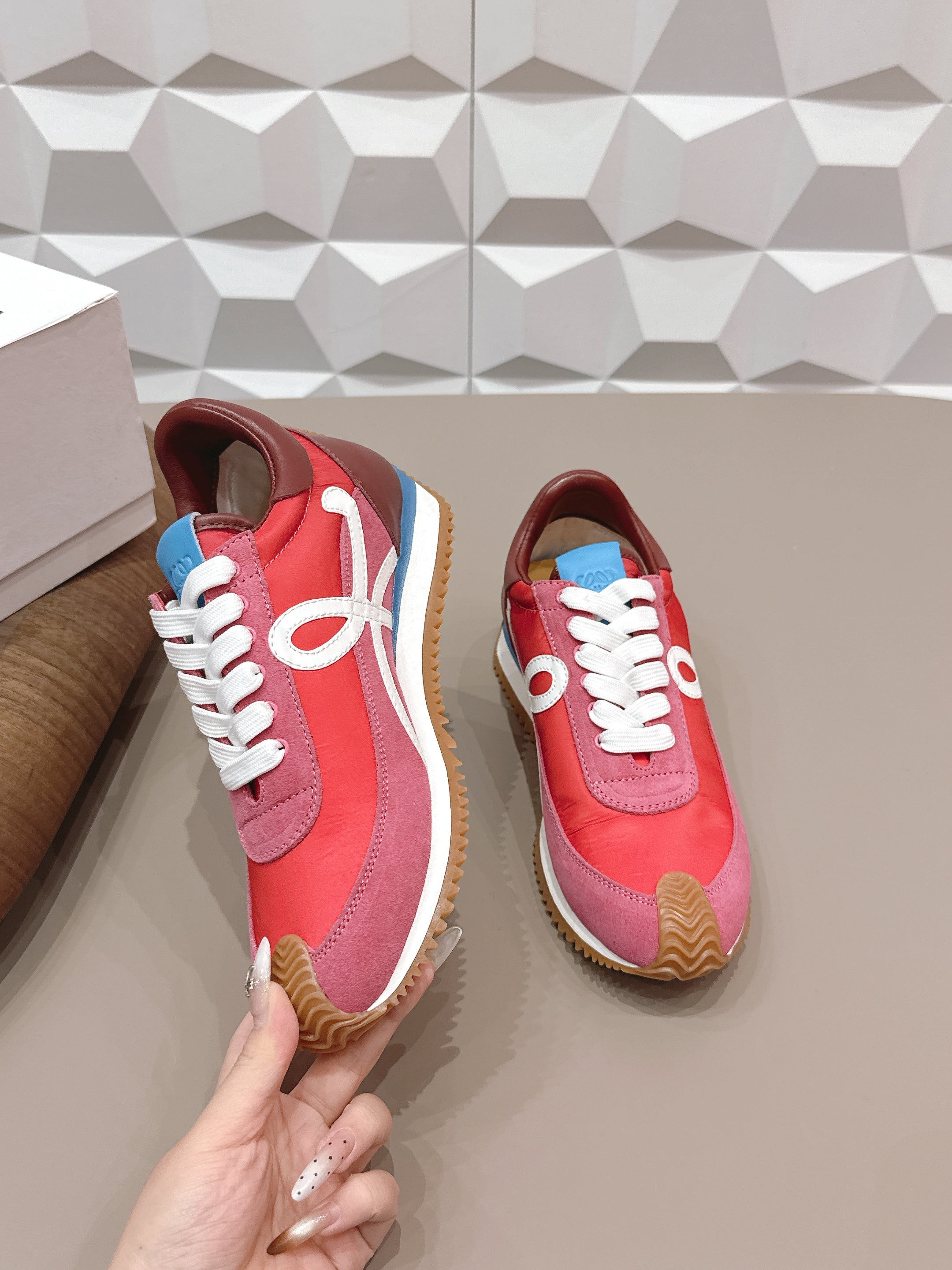 L2-Sneakers