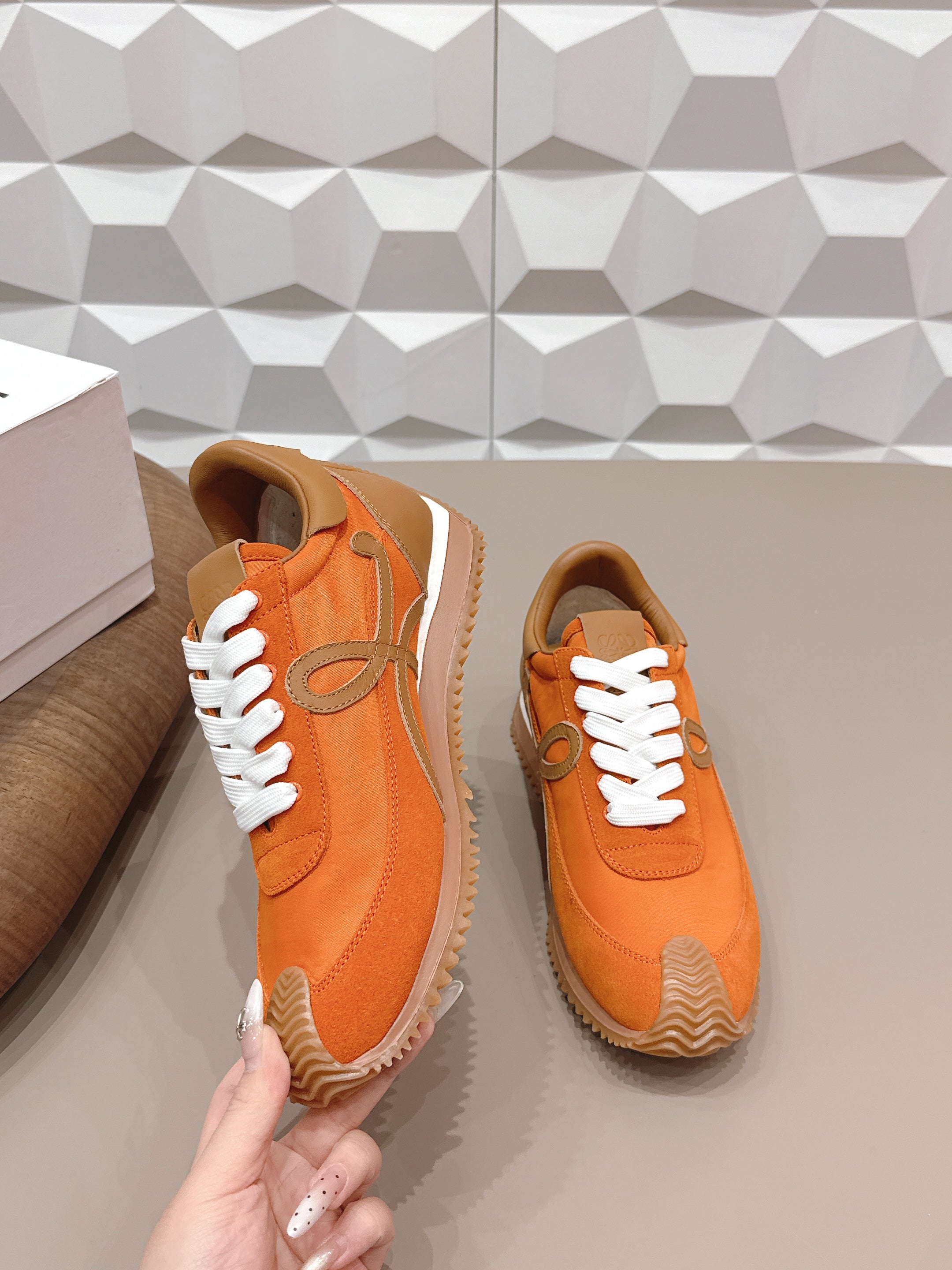 L2-Sneakers
