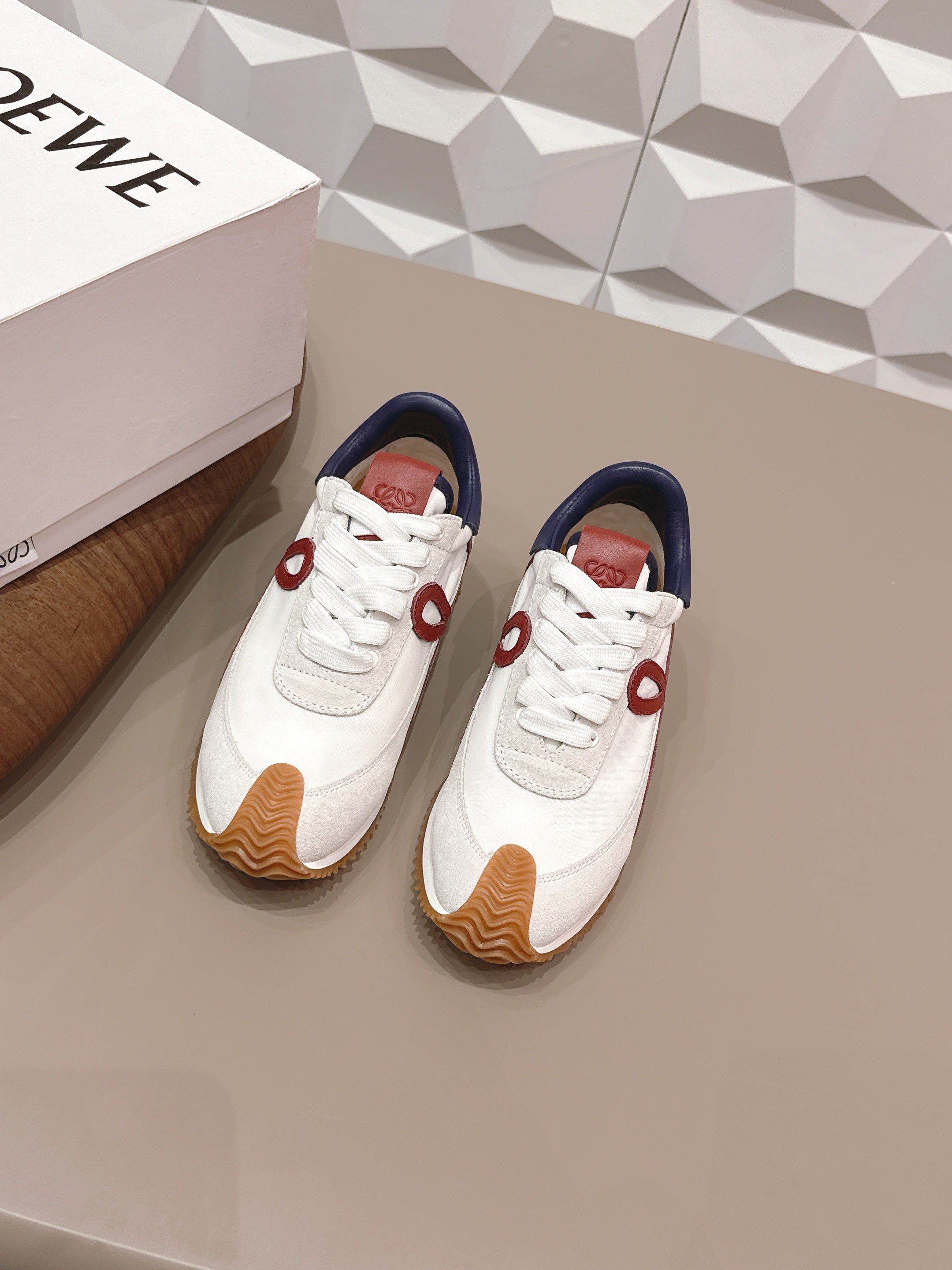L2-Sneakers