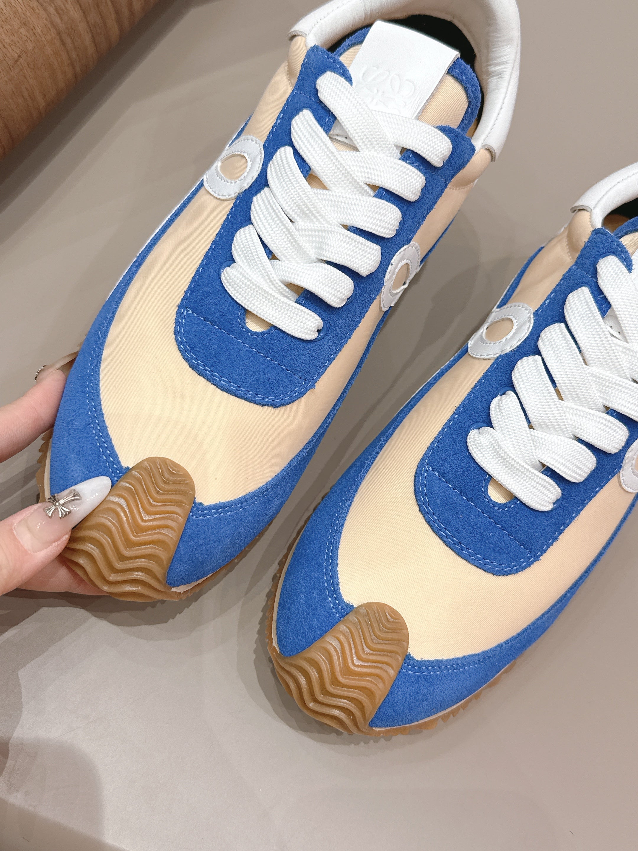 L2-Sneakers