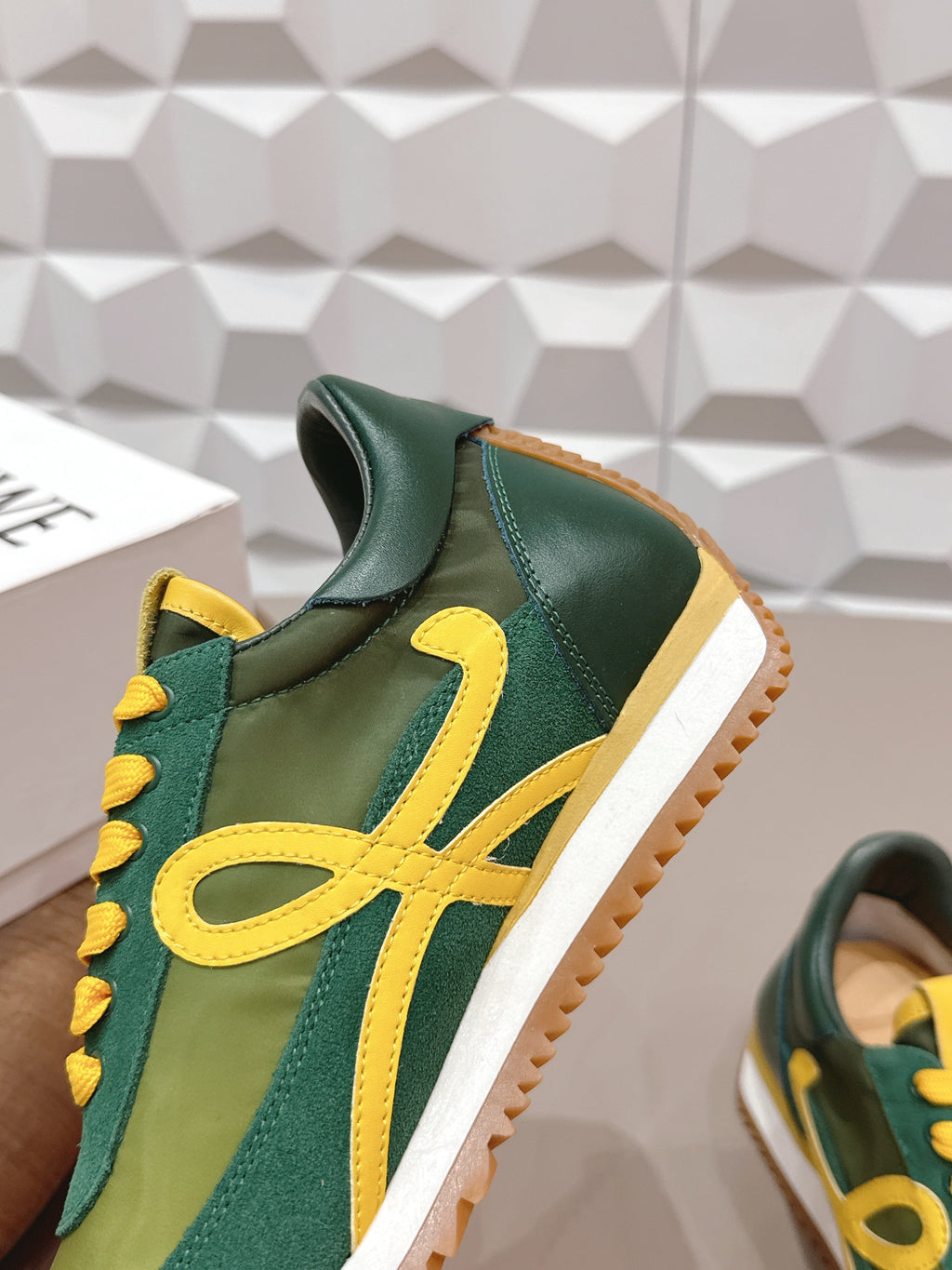 L2-Sneakers