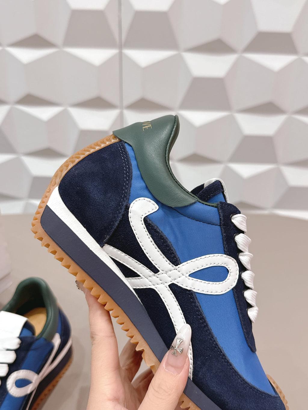 L2-Sneakers