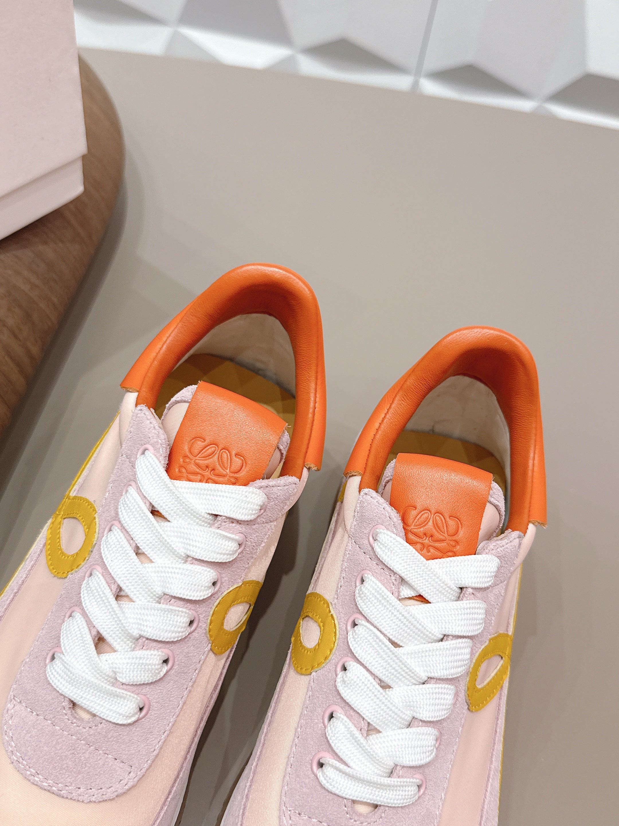 L2-Sneakers