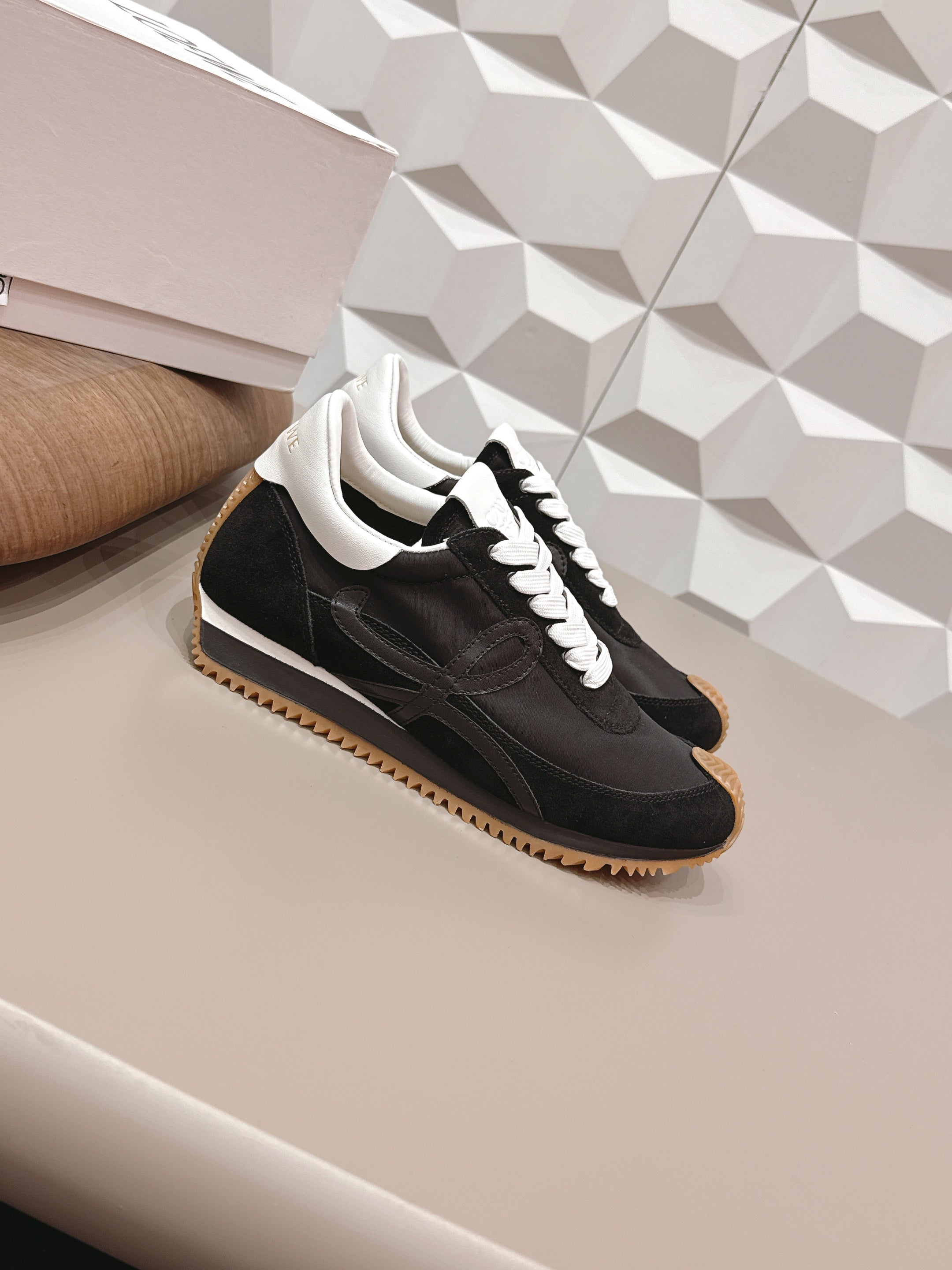 L2-Sneakers