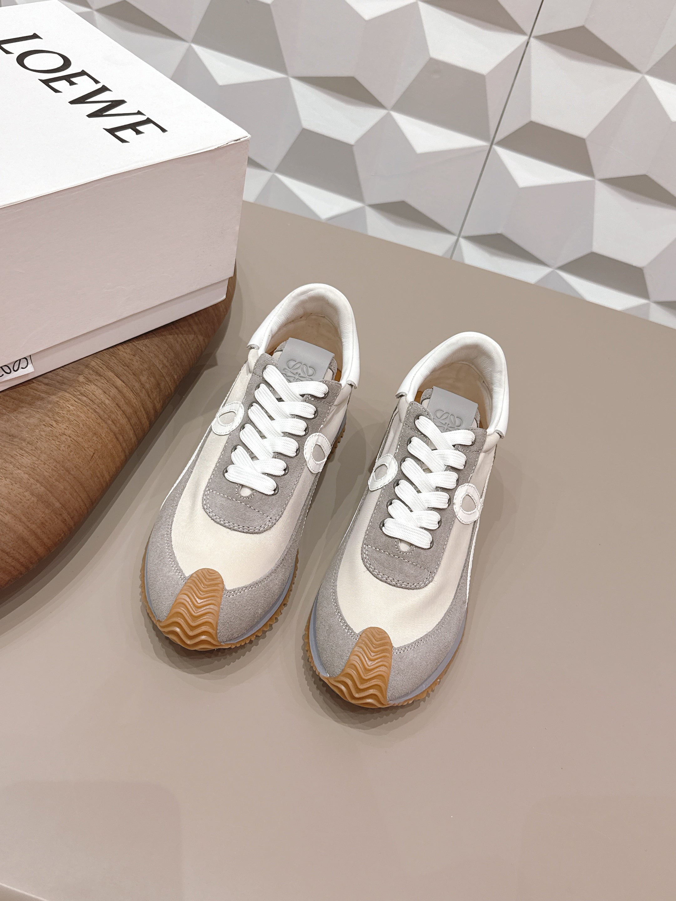 L2-Sneakers