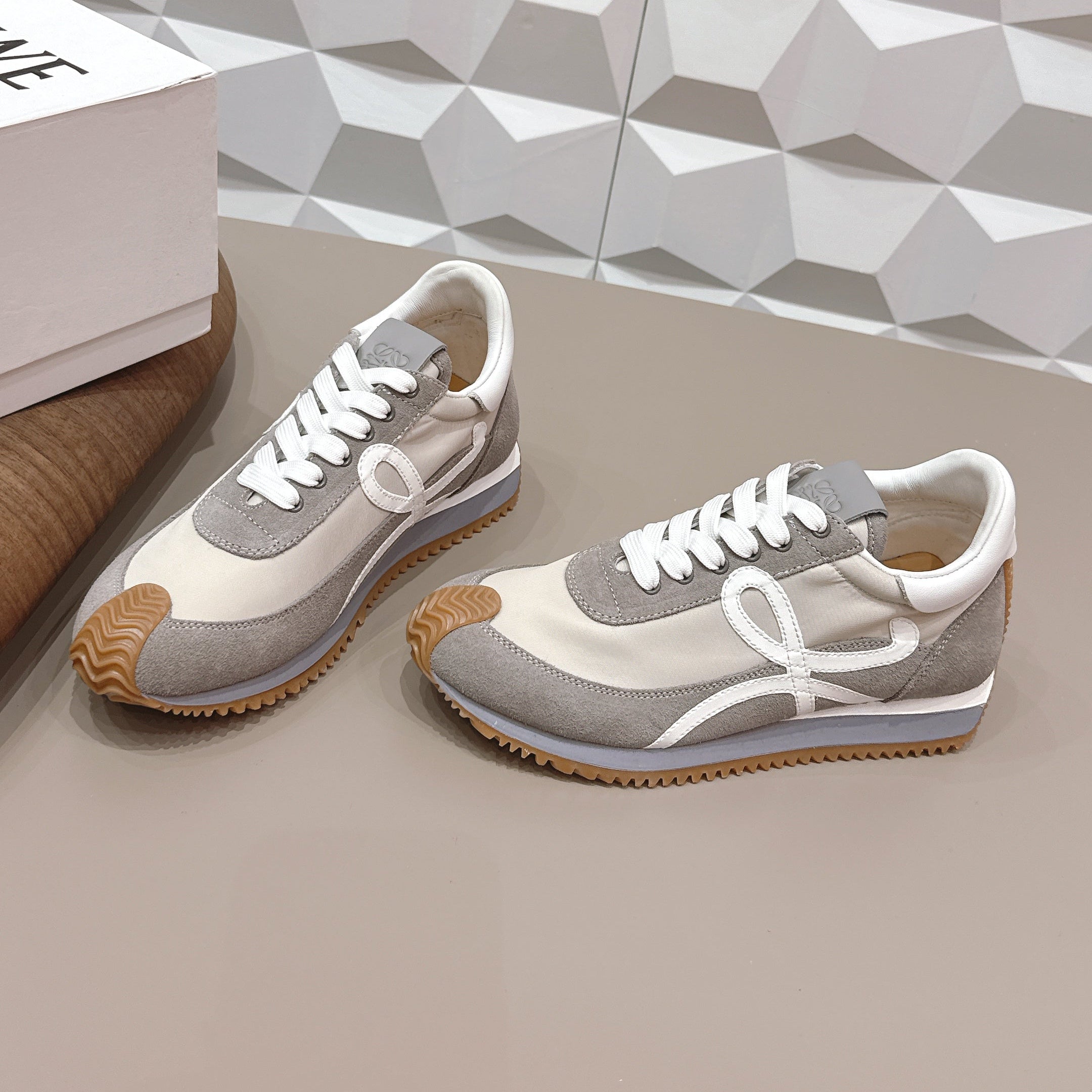 L2-Sneakers