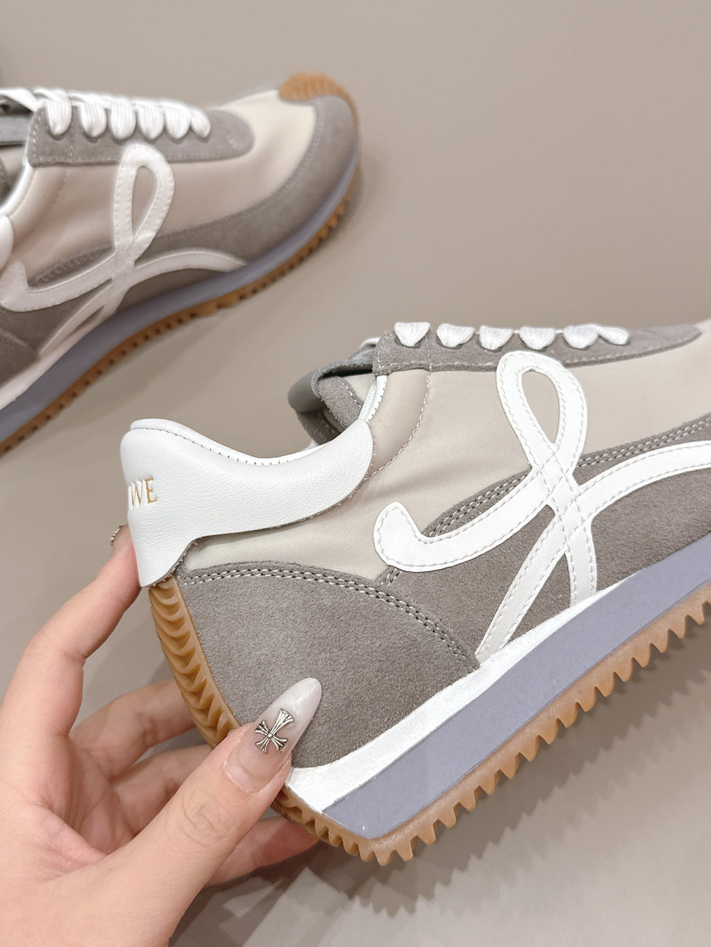 L2-Sneakers