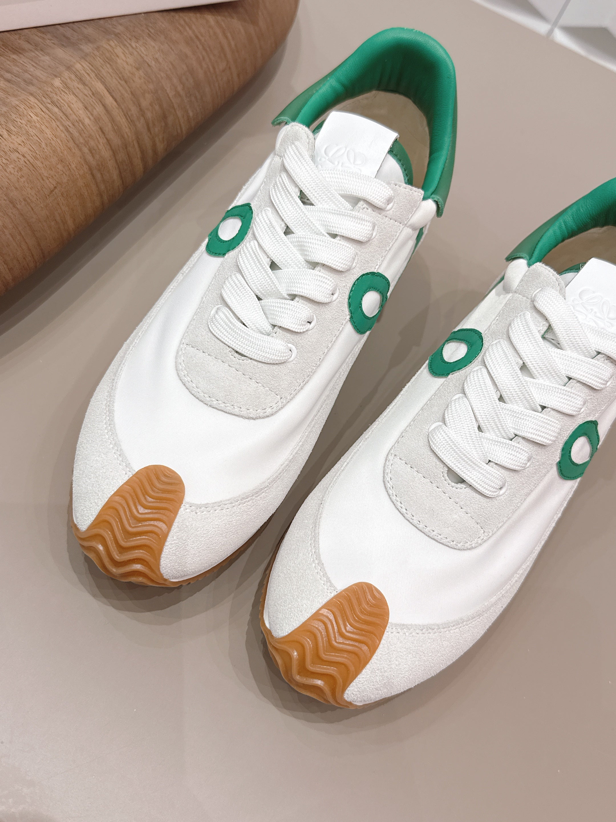 L2-Sneakers