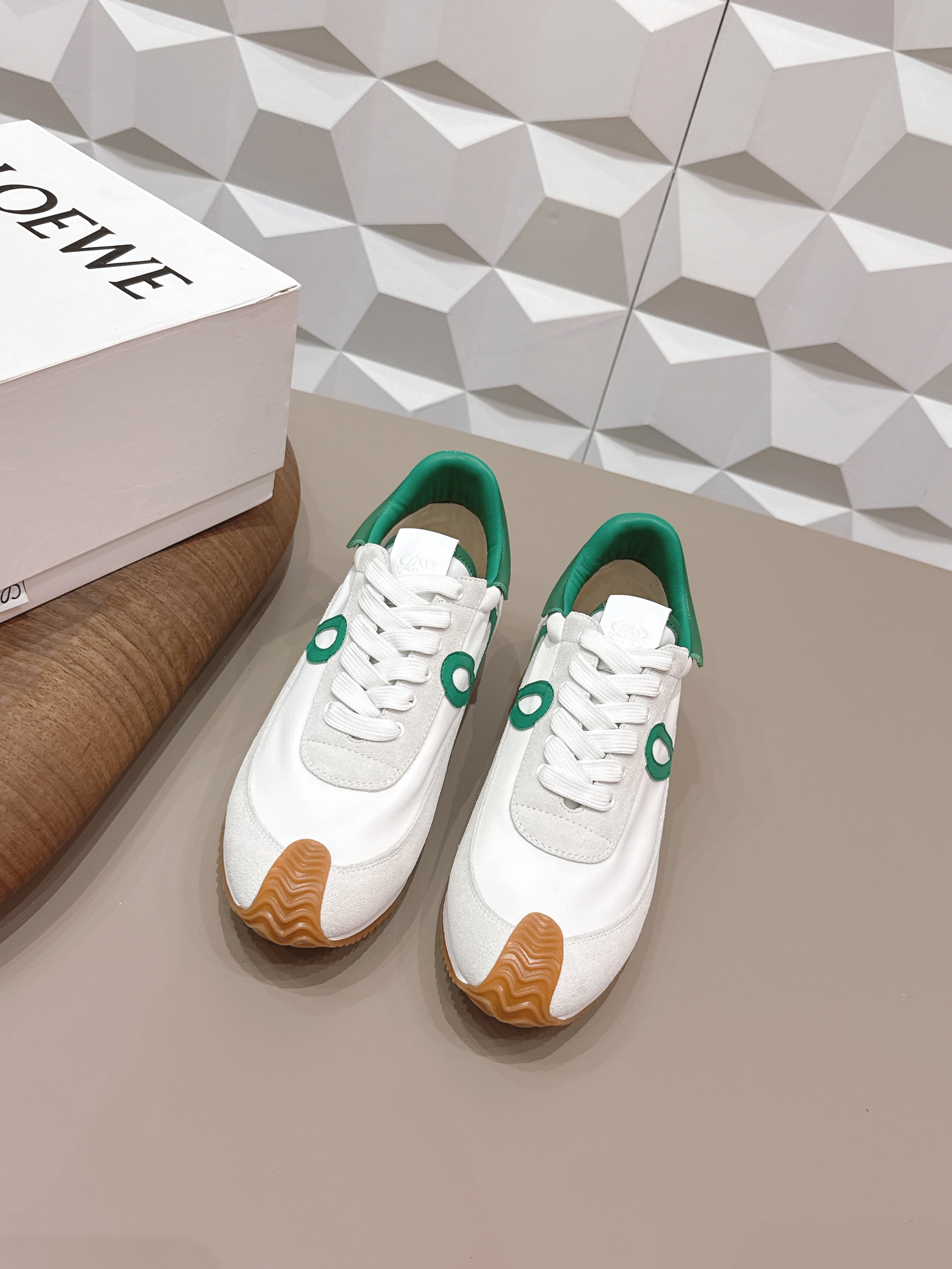 L2-Sneakers
