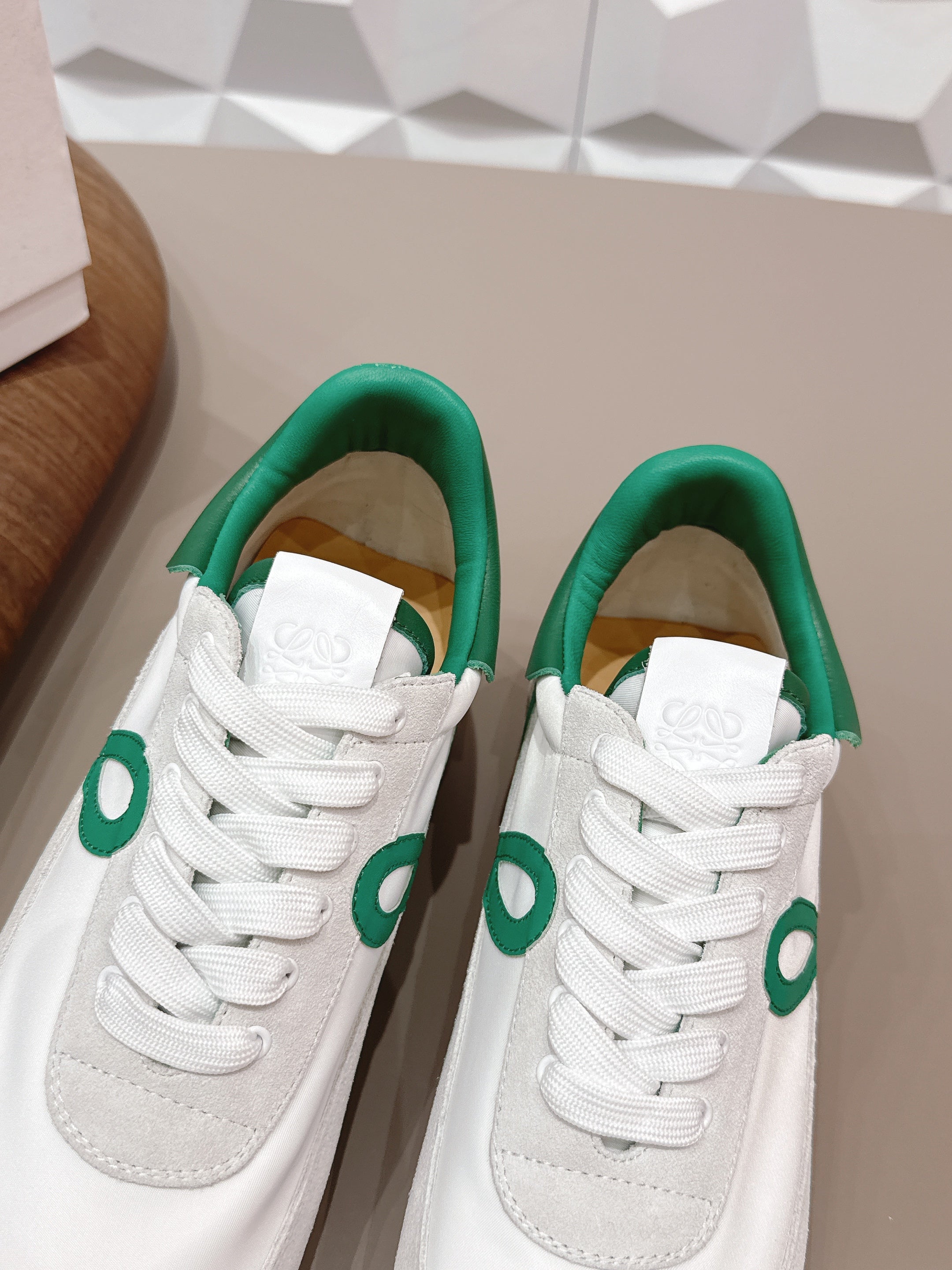 L2-Sneakers