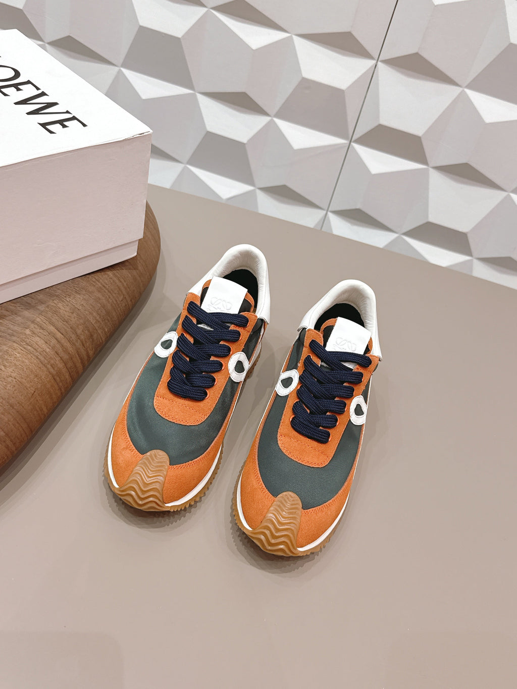 L2-Sneakers