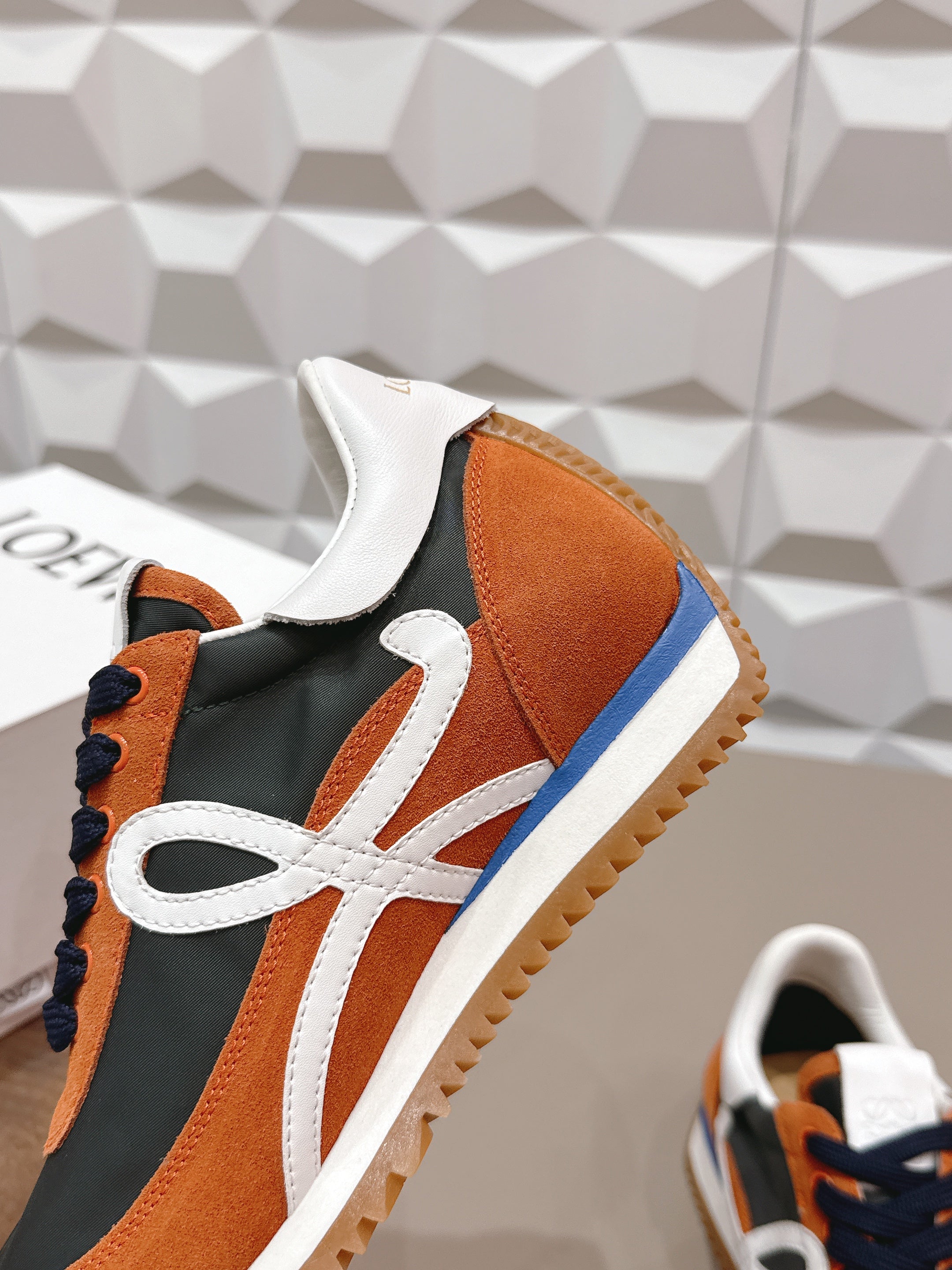 L2-Sneakers