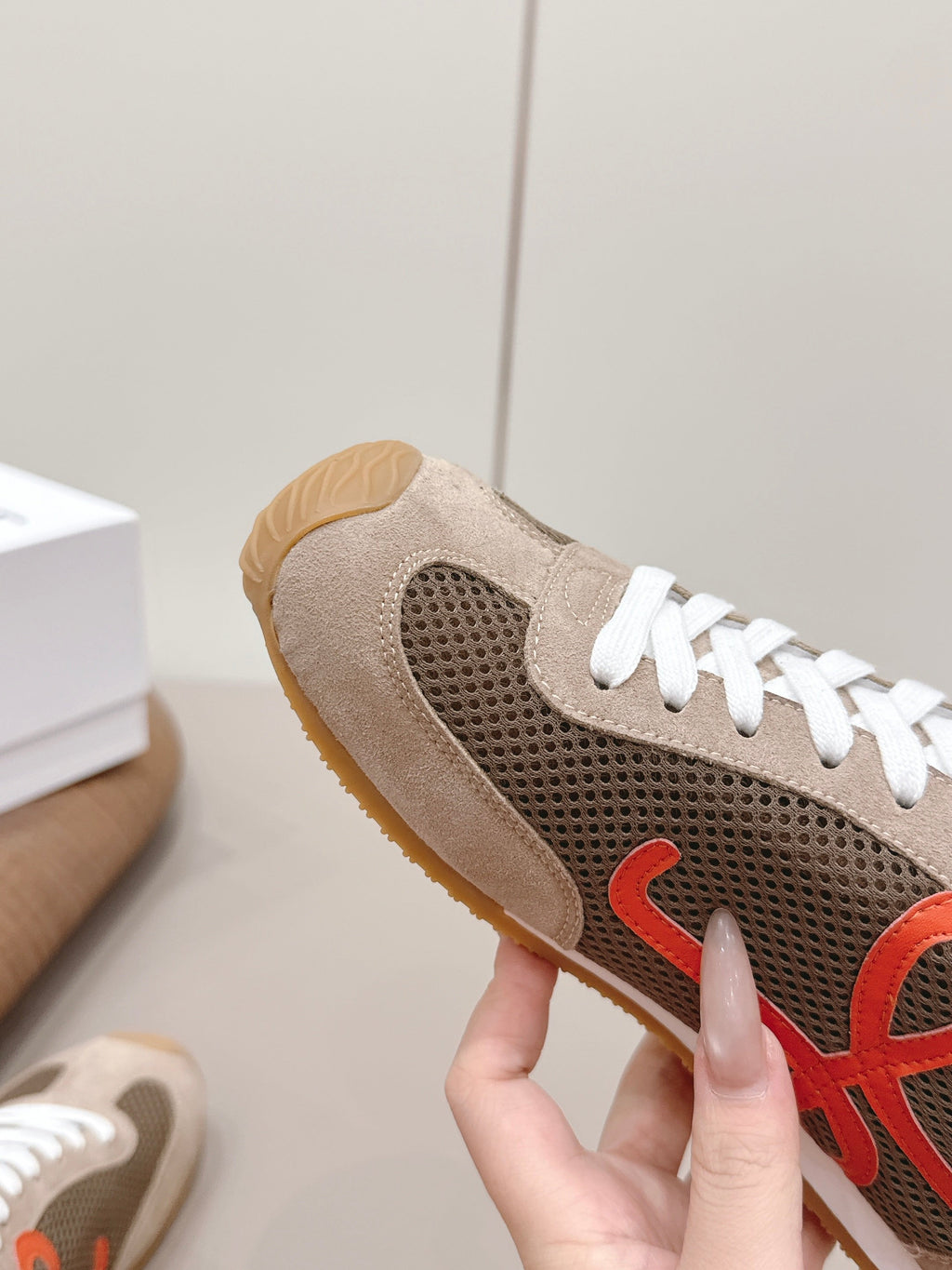 L2-Sneakers