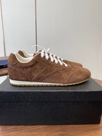P-Sneakers