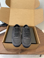 P-Sneakers