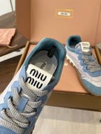 M-Sneakers