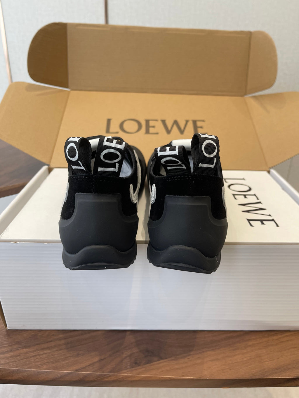 L2-Sneakers