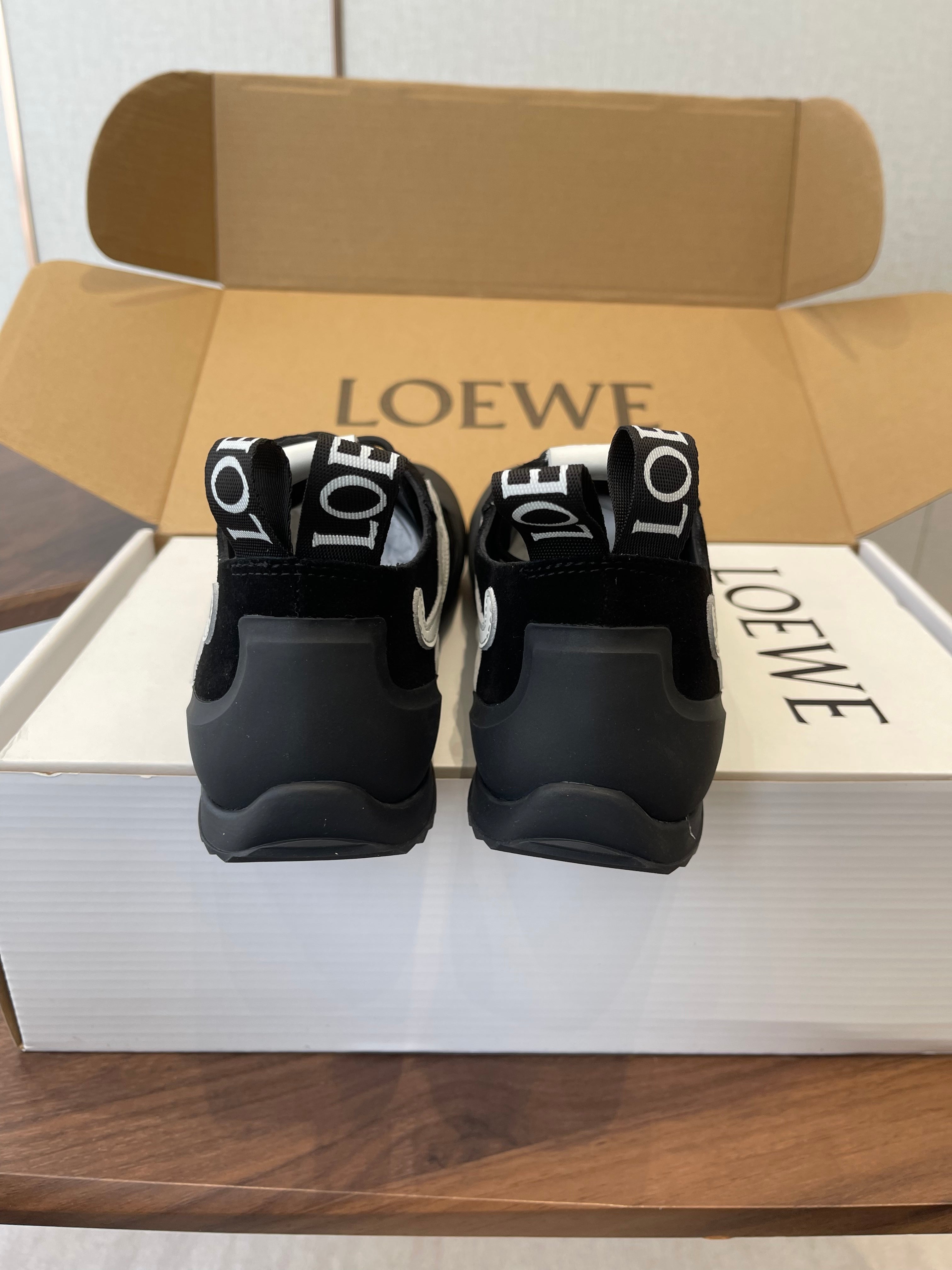 L2-Sneakers