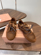 M-Sneakers