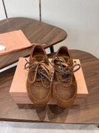 M-Sneakers