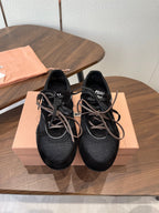 M-Sneakers