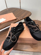 M-Sneakers