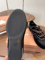 M-Sneakers