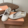 M-Sneakers