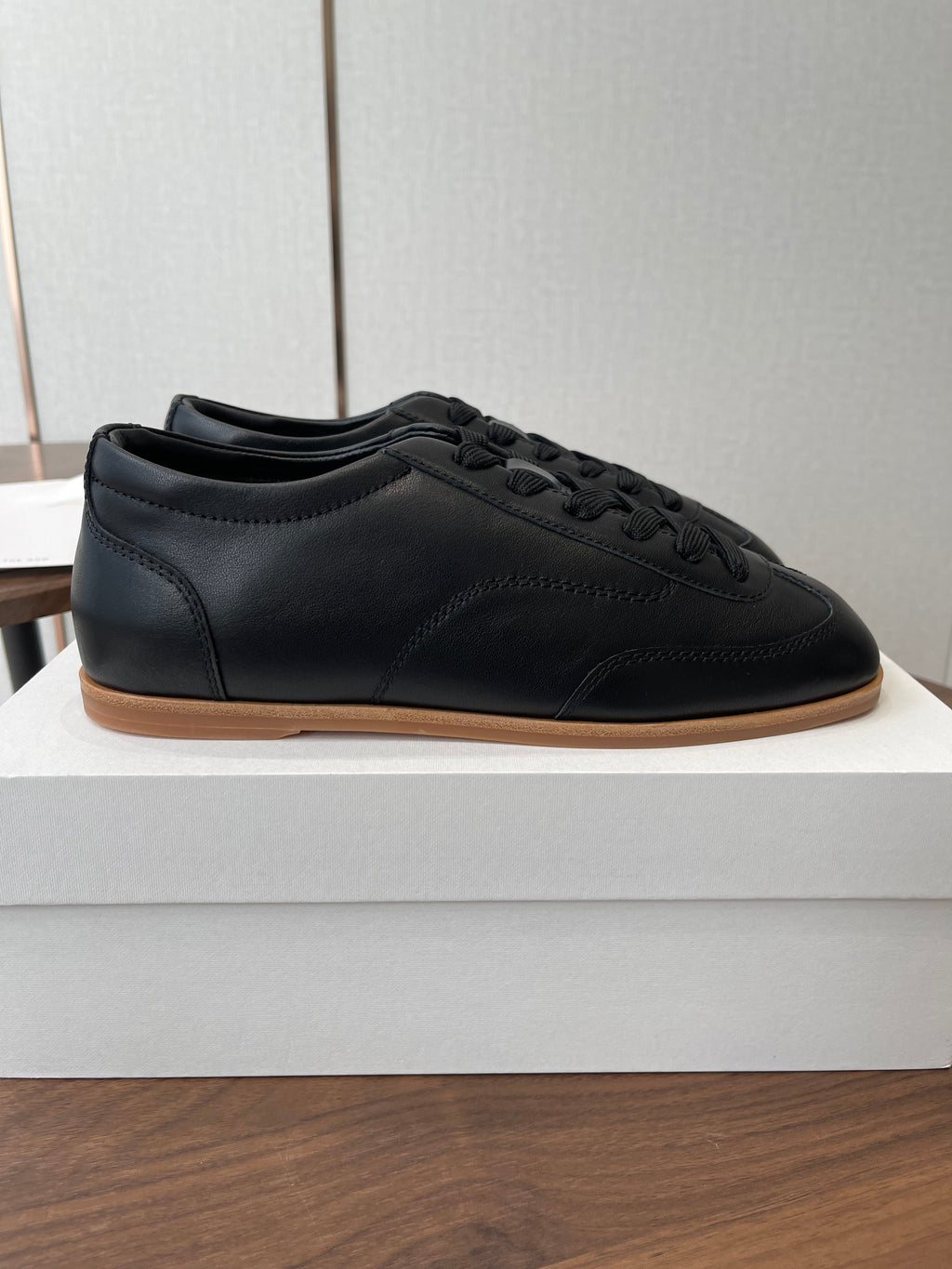 T-Sneakers