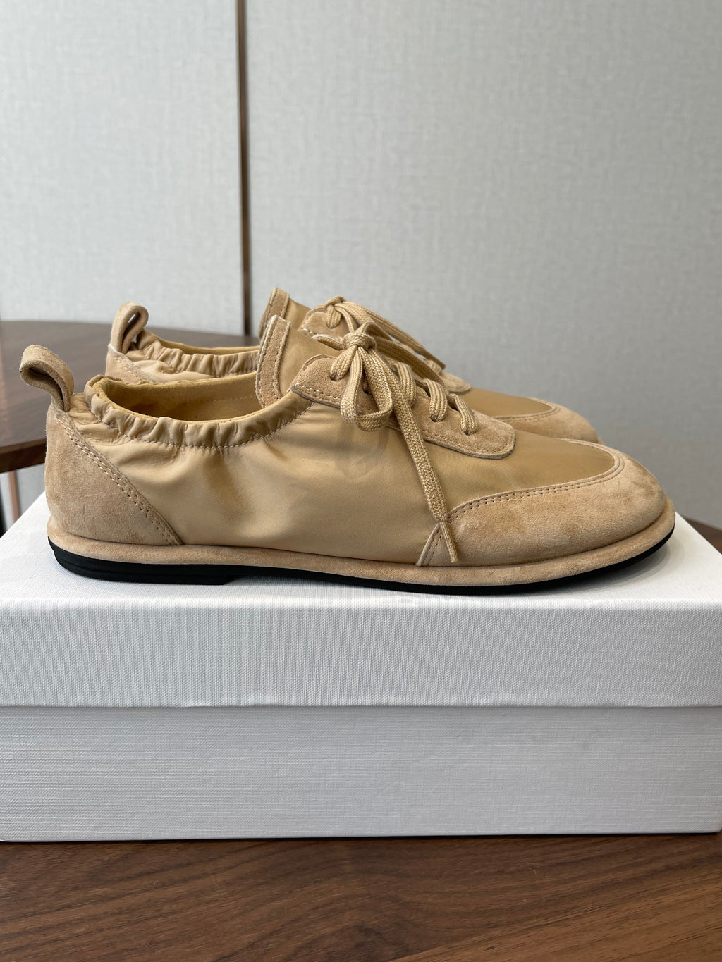 T-Sneakers