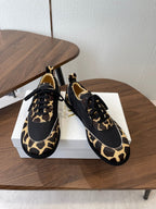 T-Sneakers