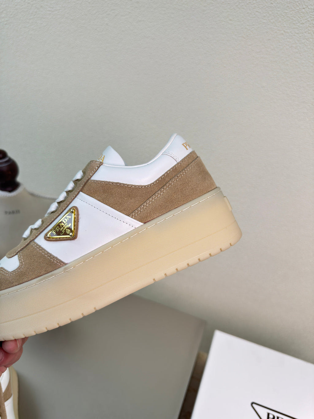 P-Sneakers