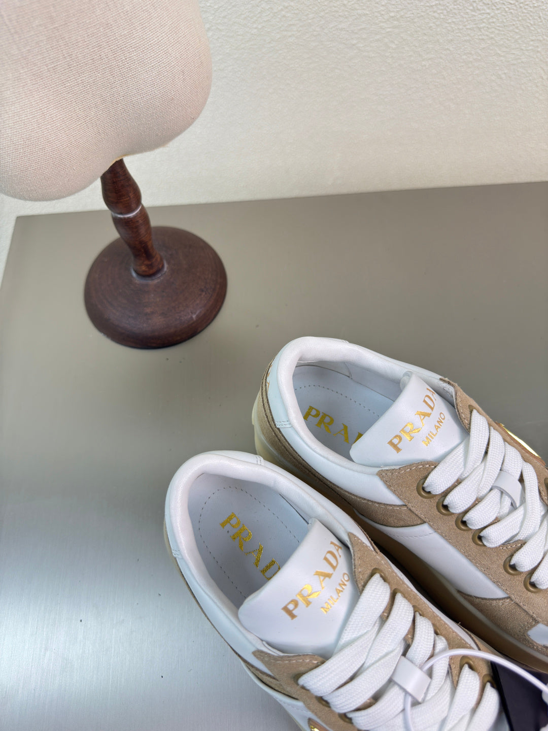 P-Sneakers